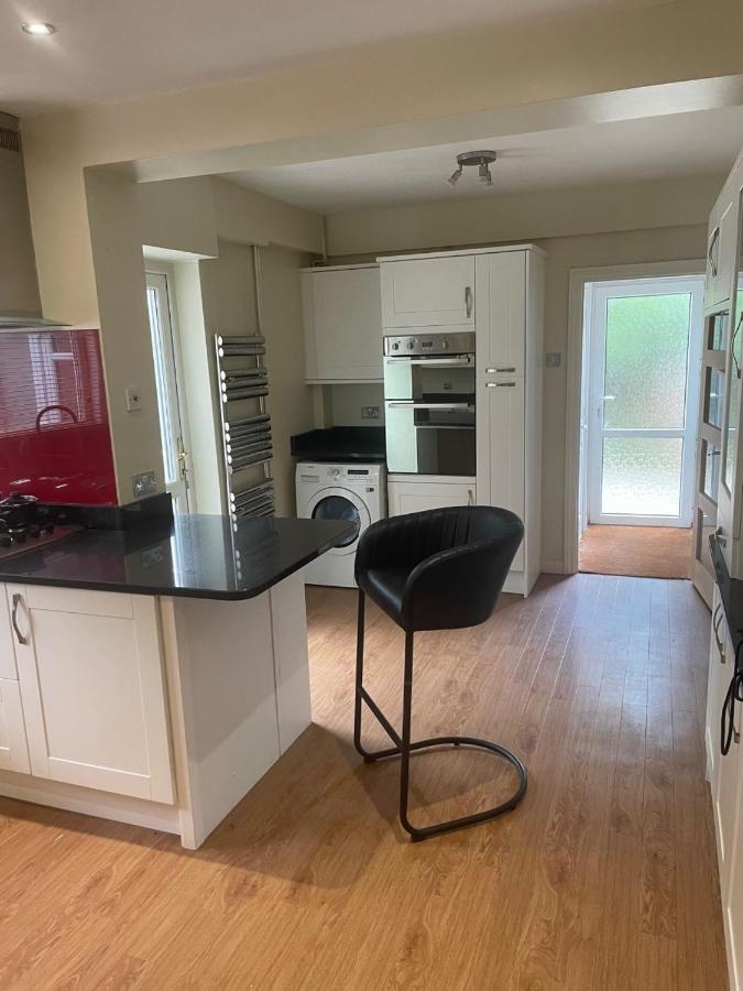 5 Bed House, 32 Tutbury Avenue, Cannon Park, Coventry, Cv4 7Bj 빌라 외부 사진