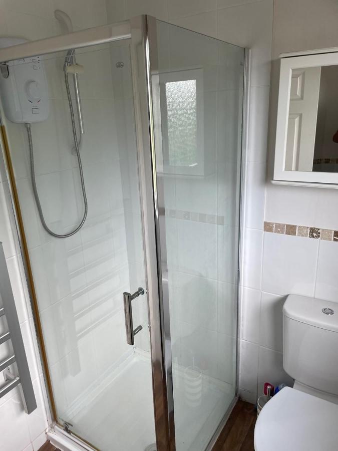 5 Bed House, 32 Tutbury Avenue, Cannon Park, Coventry, Cv4 7Bj 빌라 외부 사진