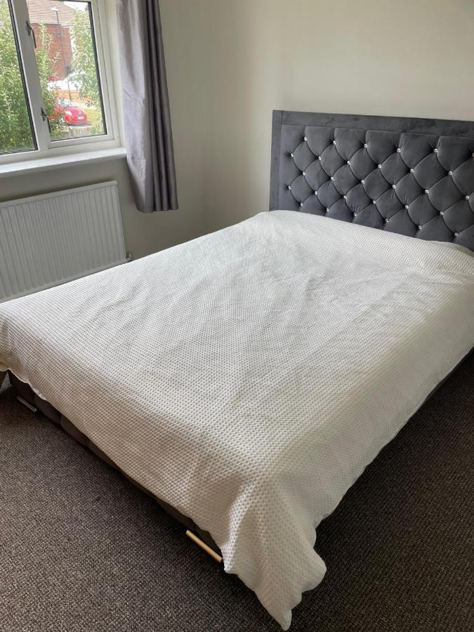 5 Bed House, 32 Tutbury Avenue, Cannon Park, Coventry, Cv4 7Bj 빌라 외부 사진
